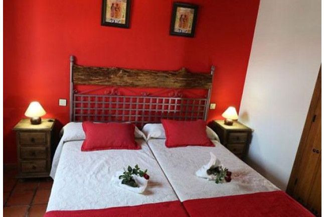 Escapada de 2 Noches con Cena en Posadas de Granadilla (Zarza de Granadilla, Cáceres)