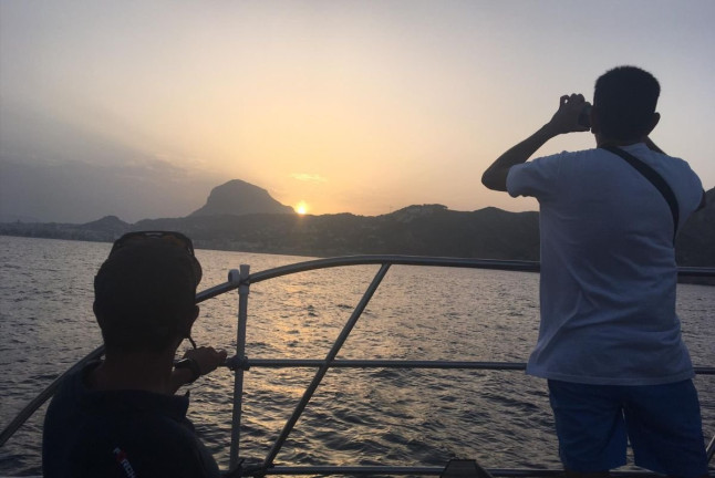 Puesta de Sol en Catamarán con Copa de Cava (Dénia, Alicante)