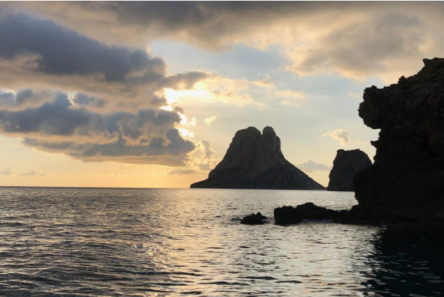 Puesta de Sol en Barco (Portmany, Ibiza)