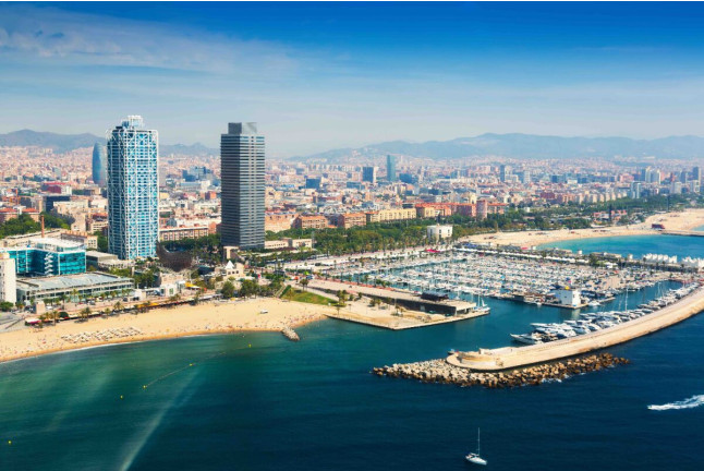 Puesta de Sol Romántica en Velero Privado para dos (Barcelona)