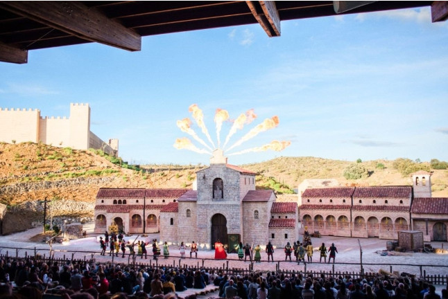 Entrada Combinada Preferente: Parque Puy du Fou España y Espectáculo Nocturno "El Sueño de Toledo" (Toledo)