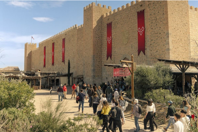 Entrada Combinada Plata: Parque Puy du Fou España y Espectáculo Nocturno "El Sueño de Toledo" (Toledo)