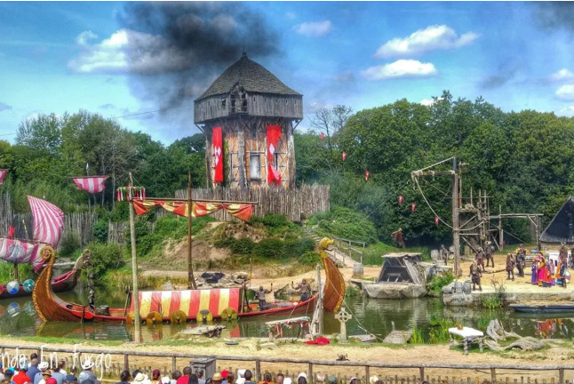 Entrada Combinada Plata: Parque Puy du Fou España y Espectáculo Nocturno "El Sueño de Toledo" (Toledo)