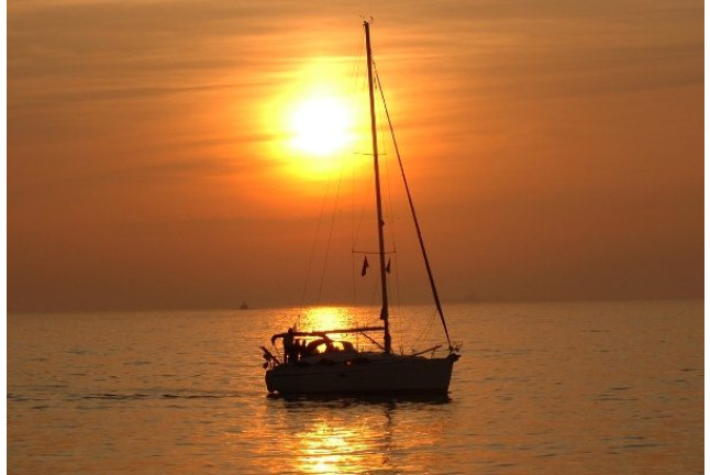 Puesta de Sol en Exclusiva en Velero (Altea, Alicante)