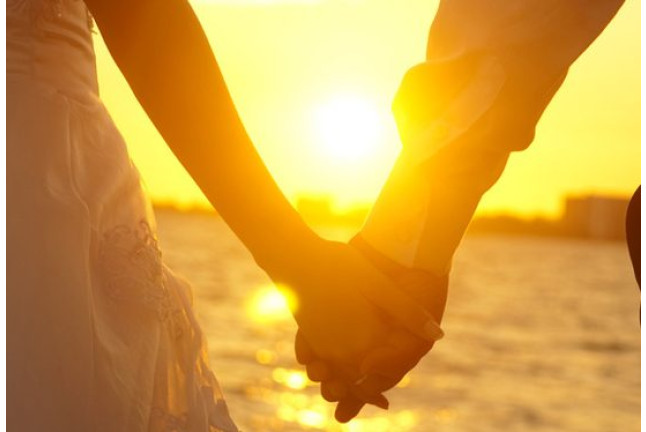 Puesta de Sol y Cena Romántica en Velero (Barcelona)