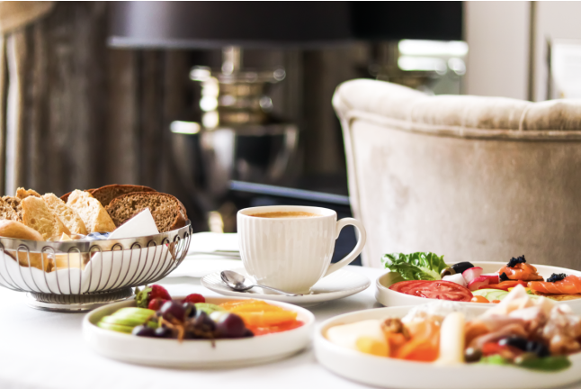 Masaje y desayuno en QÚ by Mario Sandoval ¡Déjate sorprender!