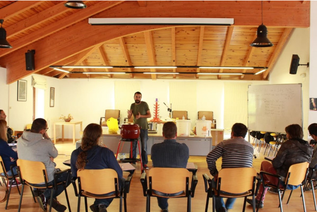 Curso de Quesería y Productos Lácteos (Santa Eulalia de Oscos, Asturias)