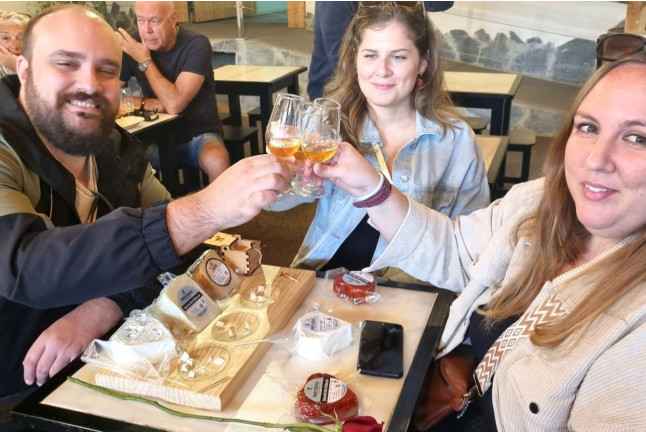 Visita Turística: Visita y Degustación de Queso en Quesería Montesdeoca (Adeje, Santa Cruz de Tenerife)