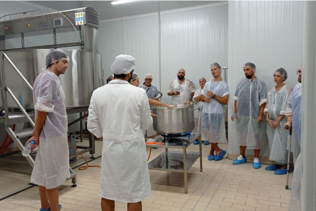 Degustación de Quesos, Taller y Visita a la Ganadería en CabeSota (Bolaños de Calatrava, Ciudad Real)