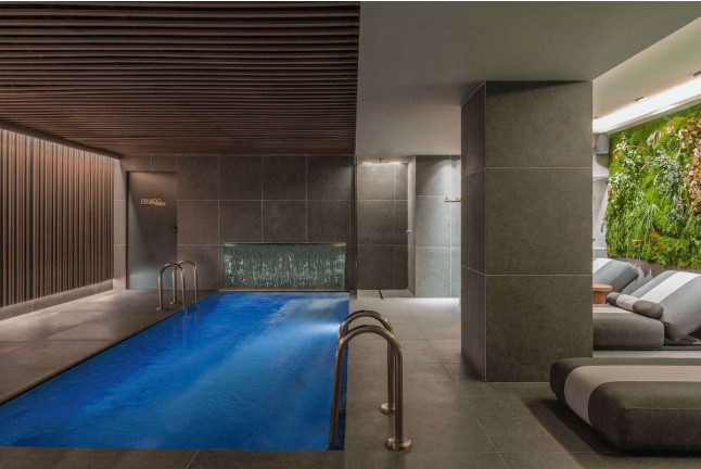 Circuito Spa y Masaje Relajante para dos en Radisson Collection Bilbao 5* (Bilbao, Vizcaya)