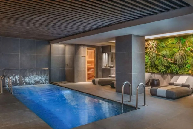 Circuito Spa y Masaje Relajante para dos en Radisson Collection Bilbao 5* (Bilbao, Vizcaya)