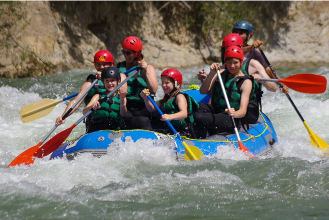 Rafting por el Río Ésera (Huesca)
