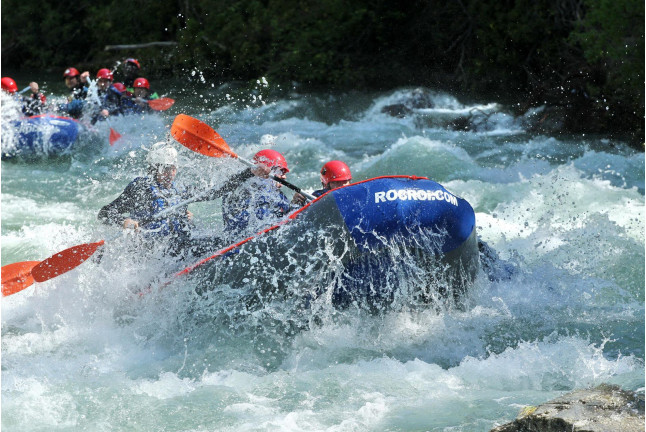 Rafting en el Río Noguera Pallaresa (Llavorsí, Lleida)