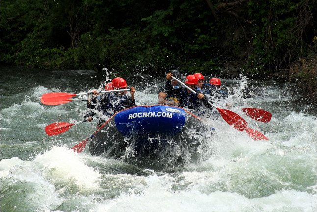 Rafting en el Río Noguera Pallaresa (Llavorsí, Lleida)