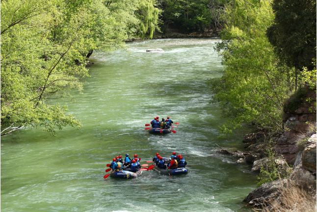 Rafting en el Río Noguera Pallaresa (Llavorsí, Lleida)