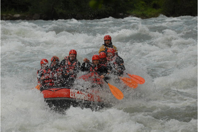 Rafting desde Llavorsí a Rialp con Comida (Lleida)