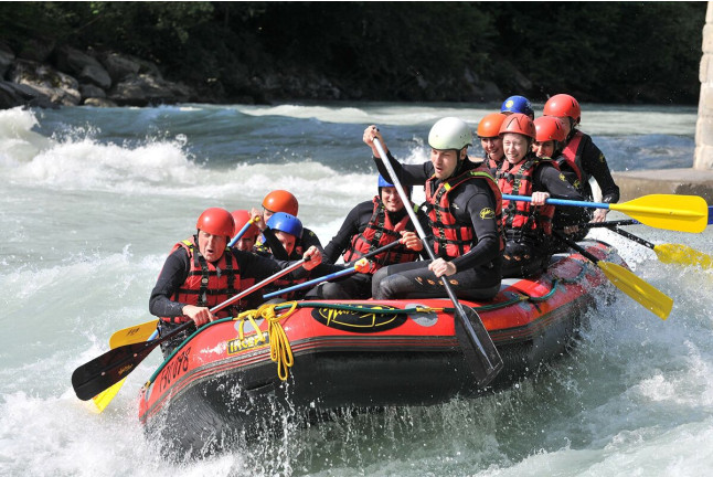 Rafting de Tramo a Escoger: Llavorsí-Rialp, Baro-Collegats, Montardit-Baén o Llavorsí-Sort (Sort, Lleida)