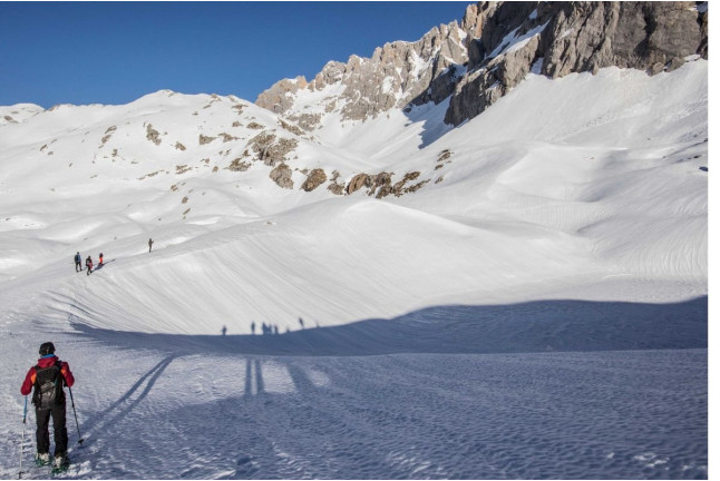 Ruta Privada en Raquetas de Nieve en Los Picos de Europa (Fuente Dé, Cantabria)