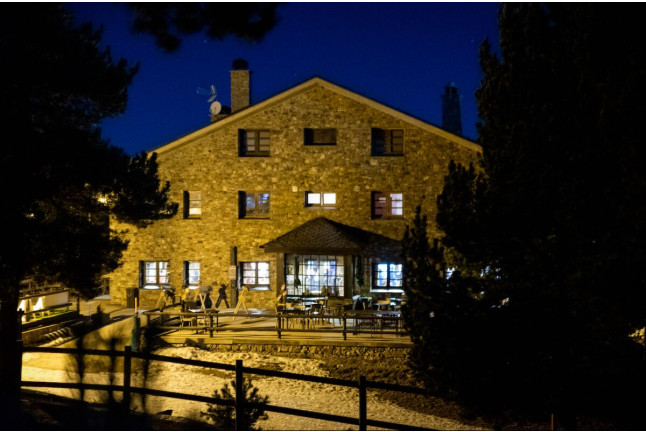 Raquetas de Nieve y Cena en Naturland (Andorra)