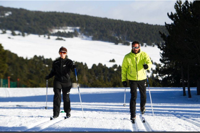 Raquetas de Nieve y Cena en Naturland (Andorra)