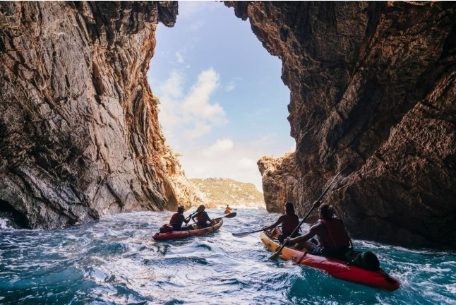 Kayak y Snorkel en la Reserva Marina de Tagomago (Ibiza)