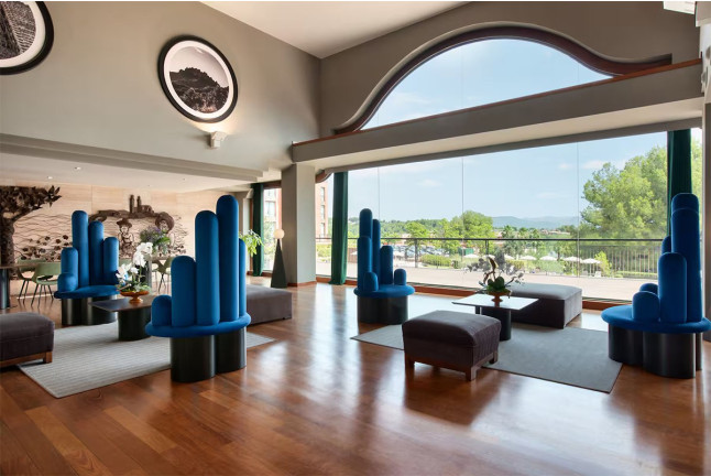 Escapada con Comida o Cena en Dolce by Wyndham Barcelona Resort 4* Sup (Sant Esteve Sesrovires, Barcelona)