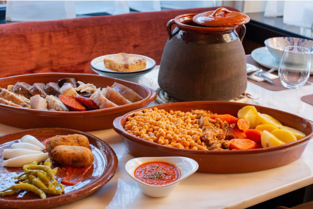 Menú Cocido Madrileño para dos en Restaurante El Café de la Ópera (Madrid)