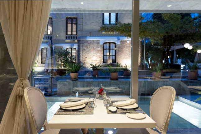 Comida en el Restaurante del Hotel Hospes Palacio de los Patos 5* (Granada)