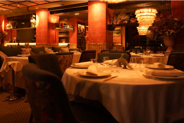 Cena gourmet para dos en el Restaurante Laboca del Hotel La Malvasía 4* (El Rocío, Huelva)