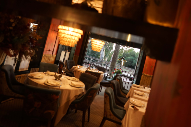 Cena gourmet para dos en el Restaurante Laboca del Hotel La Malvasía 4* (El Rocío, Huelva)