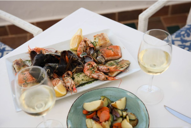 Cena en Restaurante Niu del Hotel Hoposa Niu 4* (Port de Pollença, Mallorca)