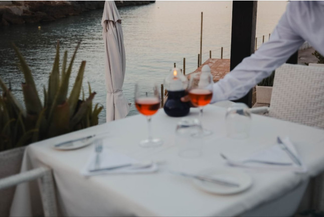 Cena en Restaurante Niu del Hotel Hoposa Niu 4* (Port de Pollença, Mallorca)