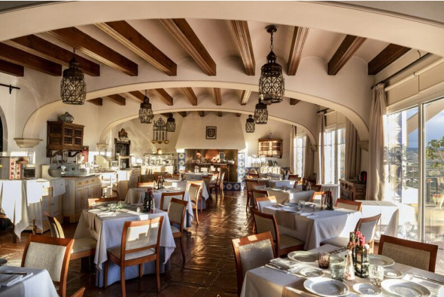 Mesa para dos: Comida o Cena para dos personas en Parador de Arcos de la Frontera (Cádiz)