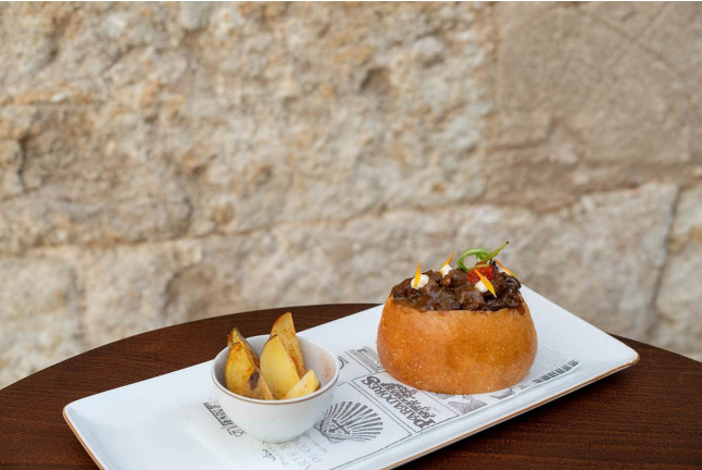 Mesa para dos: Comida o Cena para dos personas en Parador de Ciudad Rodrigo (Salamanca)