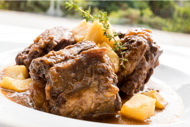 Mesa para dos: Comida o Cena para dos personas en Parador de Córdoba (Córdoba)