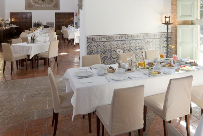 Mesa para dos: Comida o Cena para dos personas en Parador de Almagro (Ciudad Real)