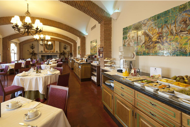 Mesa para dos: Comida o Cena para dos personas en Parador de Benavente (Zamora)