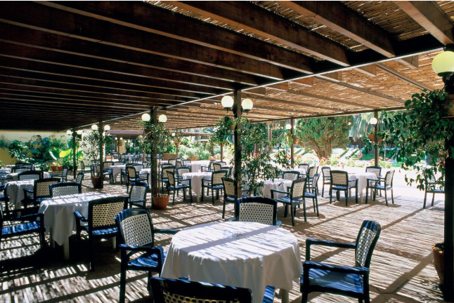 Mesa para dos: Comida o Cena para dos personas en Parador de Ceuta (Ceuta)