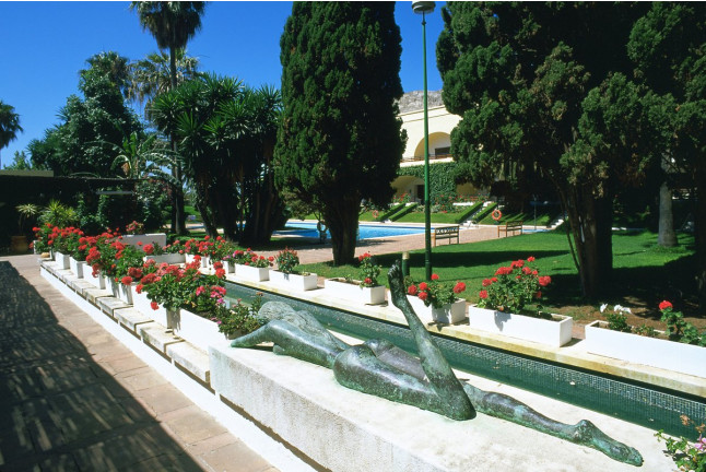 Mesa para dos: Comida o Cena para dos personas en Parador de Ceuta (Ceuta)