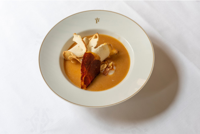 Mesa para dos: Comida o Cena para dos personas en Parador de Chinchón (Madrid)