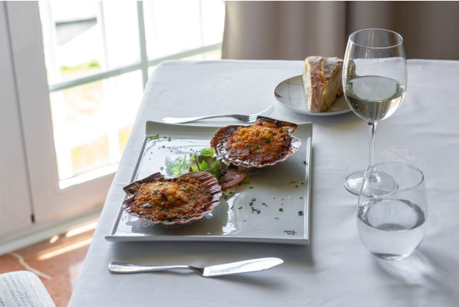 Mesa para dos: Comida o Cena para dos personas en Parador de Ferrol (A Coruña)