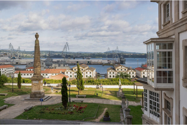Mesa para dos: Comida o Cena para dos personas en Parador de Ferrol (A Coruña)