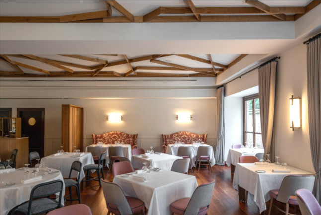 Mesa para dos: Comida o Cena para dos personas en Parador de Granada (Granada)