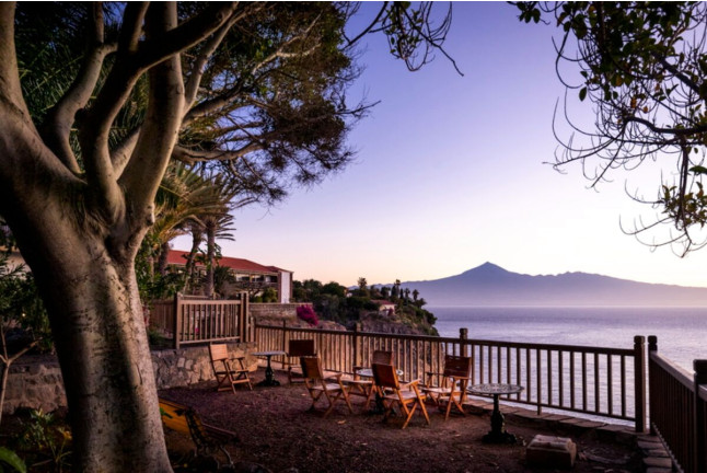 Mesa para dos: Comida o Cena para dos personas en Parador de La Gomera (Santa Cruz de Tenerife)
