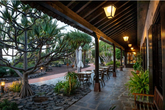 Mesa para dos: Comida o Cena para dos personas en Parador de La Gomera (Santa Cruz de Tenerife)