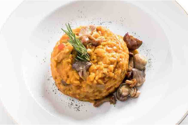 Mesa para dos: Comida o Cena para dos personas en Parador de La Seu d'Urgell (Lleida)