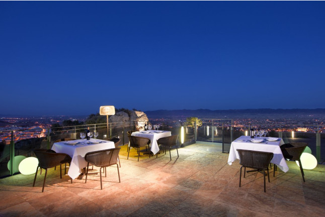 Mesa para dos: Comida o Cena para dos personas en Parador de Lorca (Murcia)