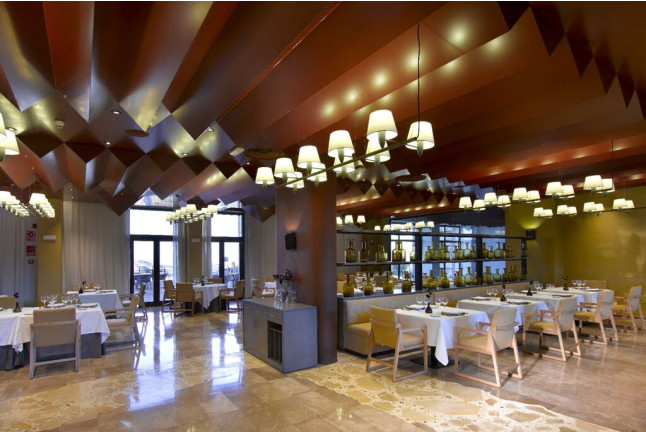 Mesa para dos: Comida o Cena para dos personas en Parador de Lorca (Murcia)