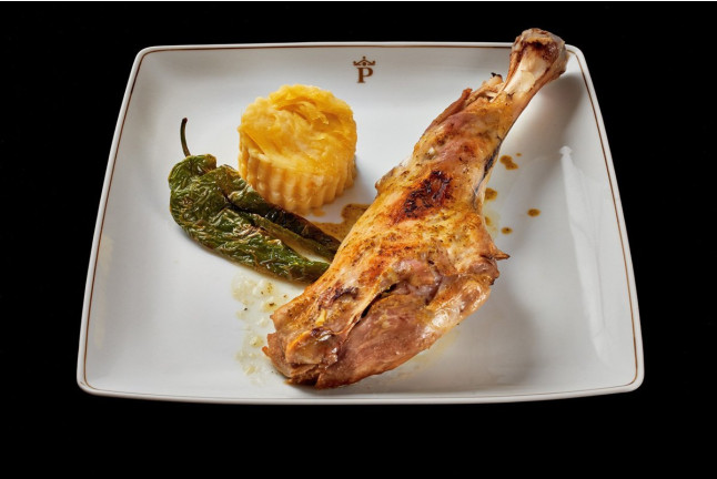 Mesa para dos: Comida o Cena para dos personas en Parador de Úbeda (Jaén)