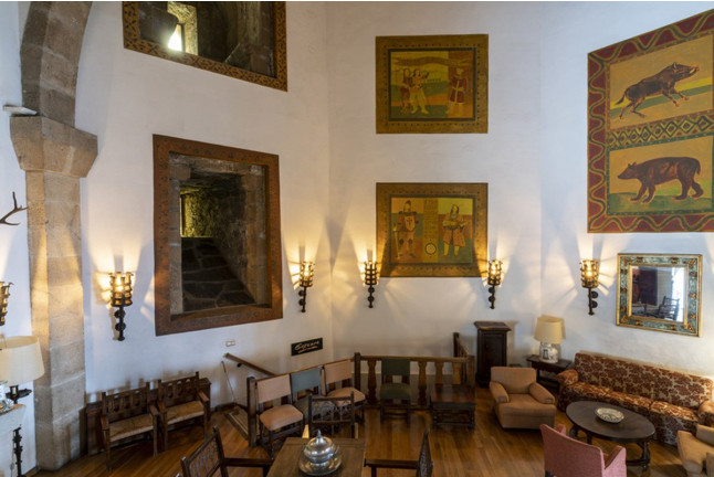 Mesa para dos: Comida o Cena para dos personas en Parador de Vilalba (Lugo)